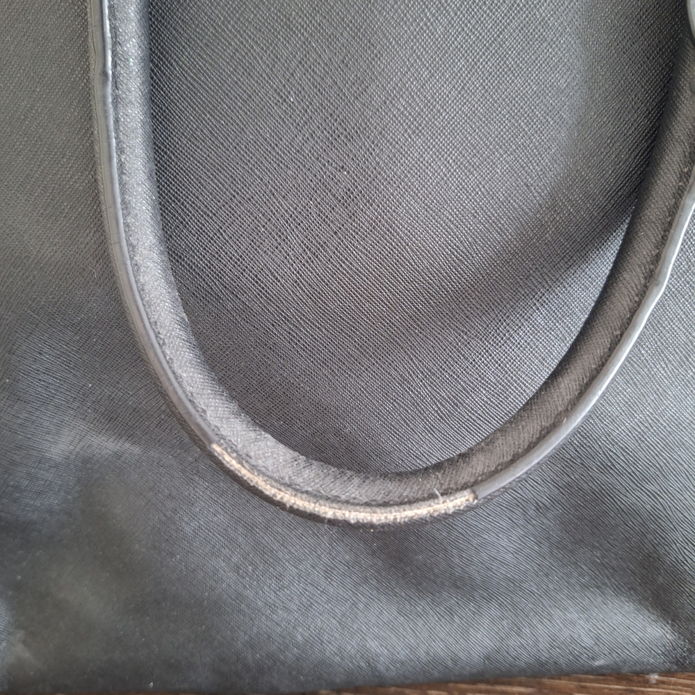 Michael Kors Bag - Picture 2 of 6